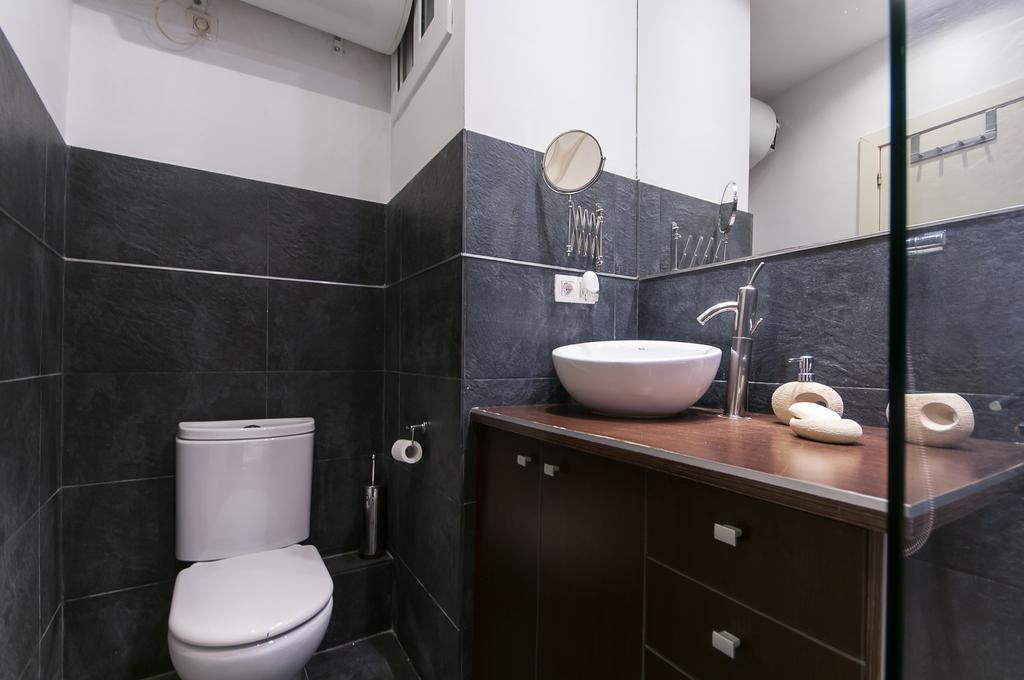 Cute Apartment In Sants Station With Hbo & Alexa & Ac Барселона Стая снимка