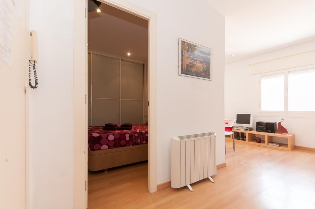 Cute Apartment In Sants Station With Hbo & Alexa & Ac Барселона Екстериор снимка